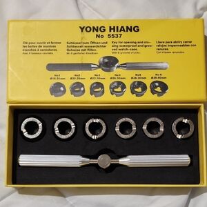 Yong Hiang Watch Case Opener Set